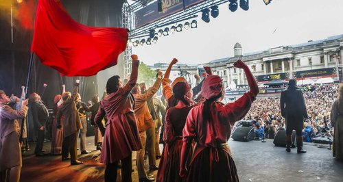 Les Mis performers